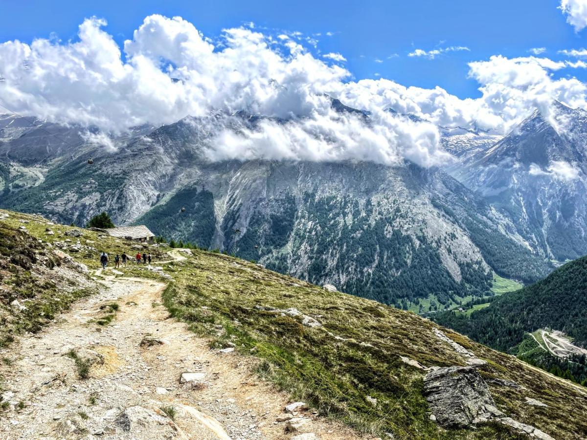 Wellnesshotel Schweizerhof Saas-Fee Luaran gambar