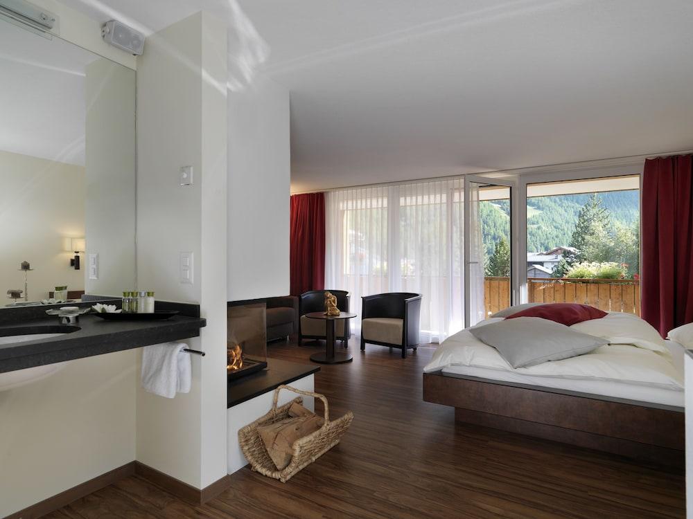 Wellnesshotel Schweizerhof Saas-Fee Luaran gambar